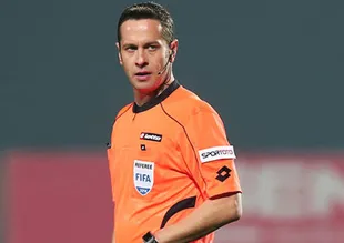FIFA kokartlı hakeme şok! Artık görev alamayacak