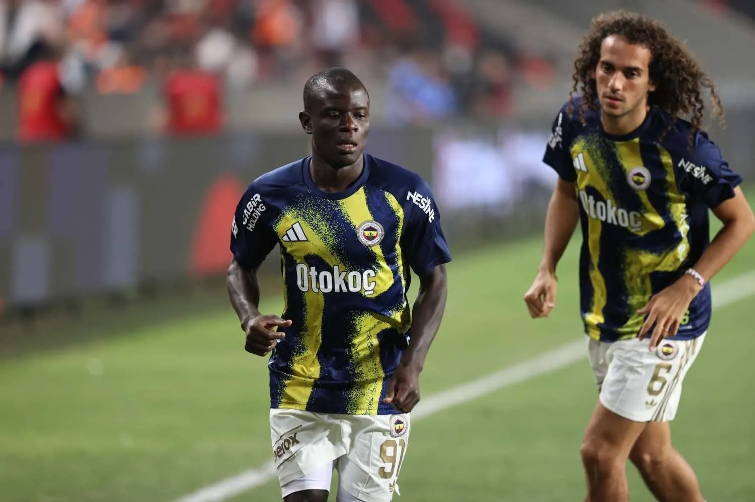Fenerbahçe'de ayrılık kapıda: Ocaktaki teklifler değerlendirilecek