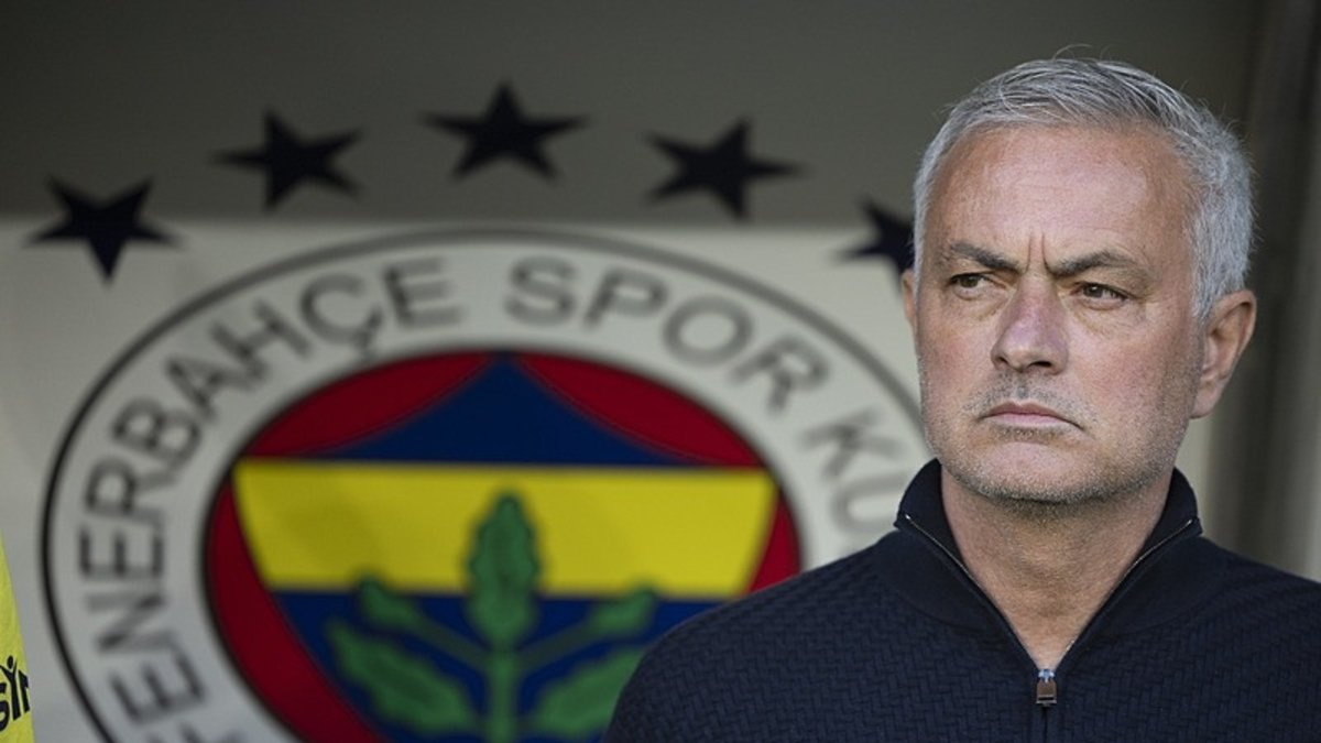 TRANSFER HABERLERİ | Jose Mourinho Fenerbahçe'den ayrılırsa iki yıldız yolcu! TRANSFER HABERLERİ | Jose Mourinho Fenerbahçe'den ayrılırsa iki yıldız yolcu!