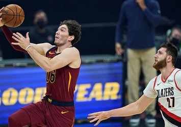 Cedi Osman'ın performansı farkı önleyemedi!