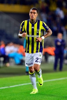 Fenerbahçe'de Gregory van der Wiel affedildi