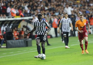 Altay'da ayrılıklar devam ediyor