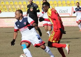 Yeni Malatyaspor zirveden kopmadı