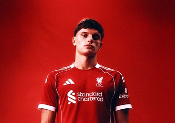 Liverpool'a 18'lik stoper