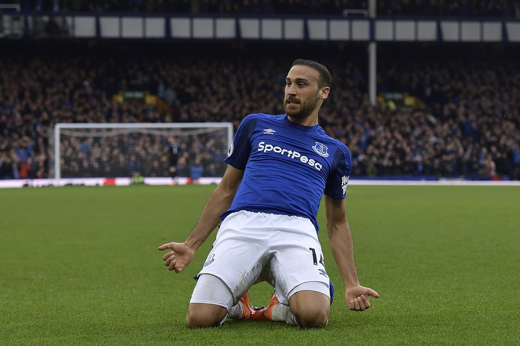 Cenk Tosun, dünya yıldızını geride bıraktı!
