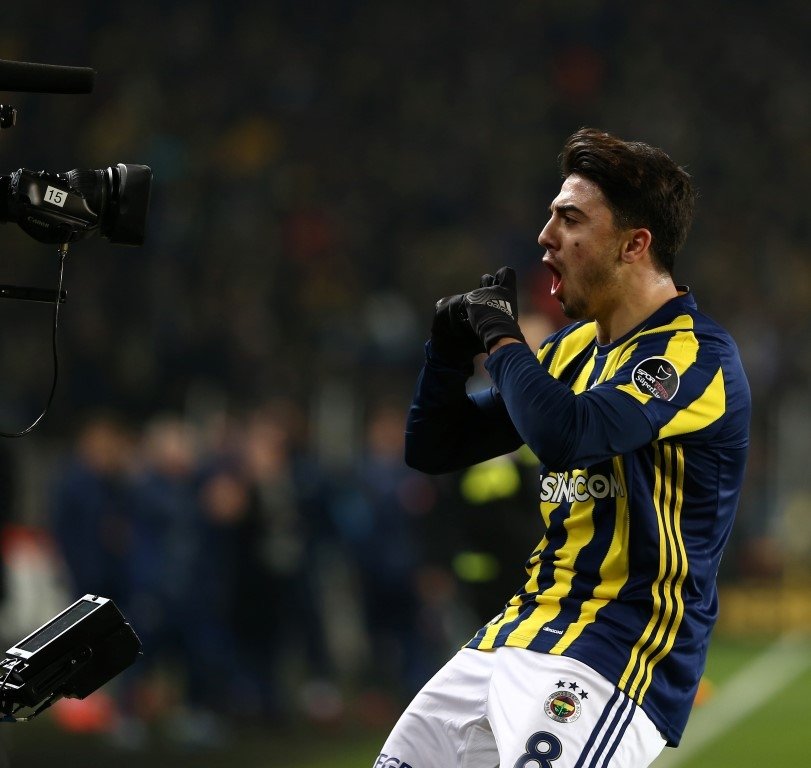 Fenerbahçeli futbolcu gözaltına alındı