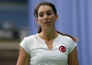 Darbeciler onu da yaktı!