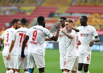 Yiğido yenilmezlik serisini sürdürdü!