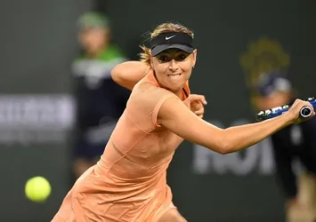 Sharapova'dan erken veda