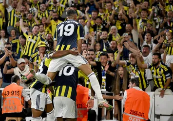 Kadıköy'de tarihi gece! F.Bahçe bir üst turda