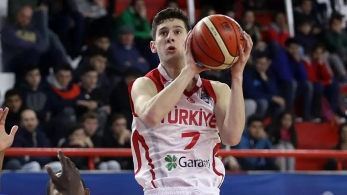 Petkimspor'da Mustafa sezonu kapattı
