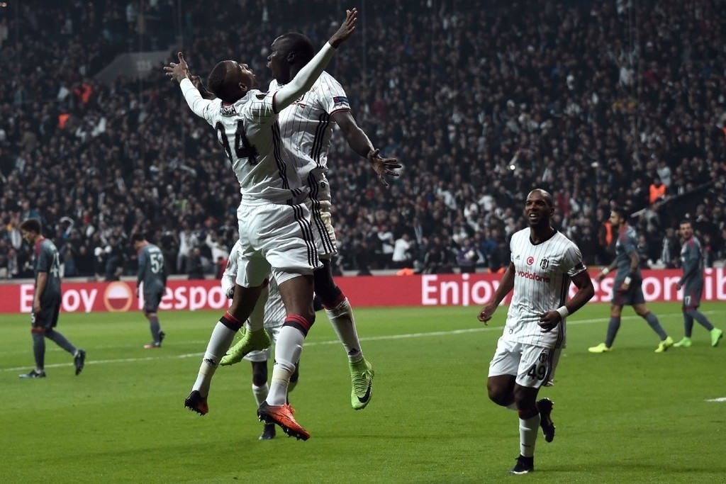 Beşiktaş maçına damga vuran koreografi