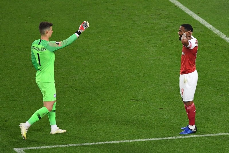 Bakü’de Mesut Özil’e Fenerbahçe mesajı