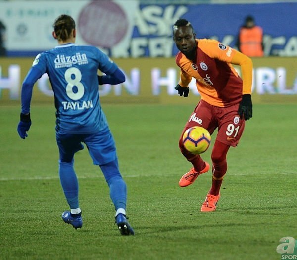 Fatih Terim hiç acımıyor! Yıldız ismin fişini çekti Fatih Terim hiç acımıyor! Yıldız ismin fişini çekti