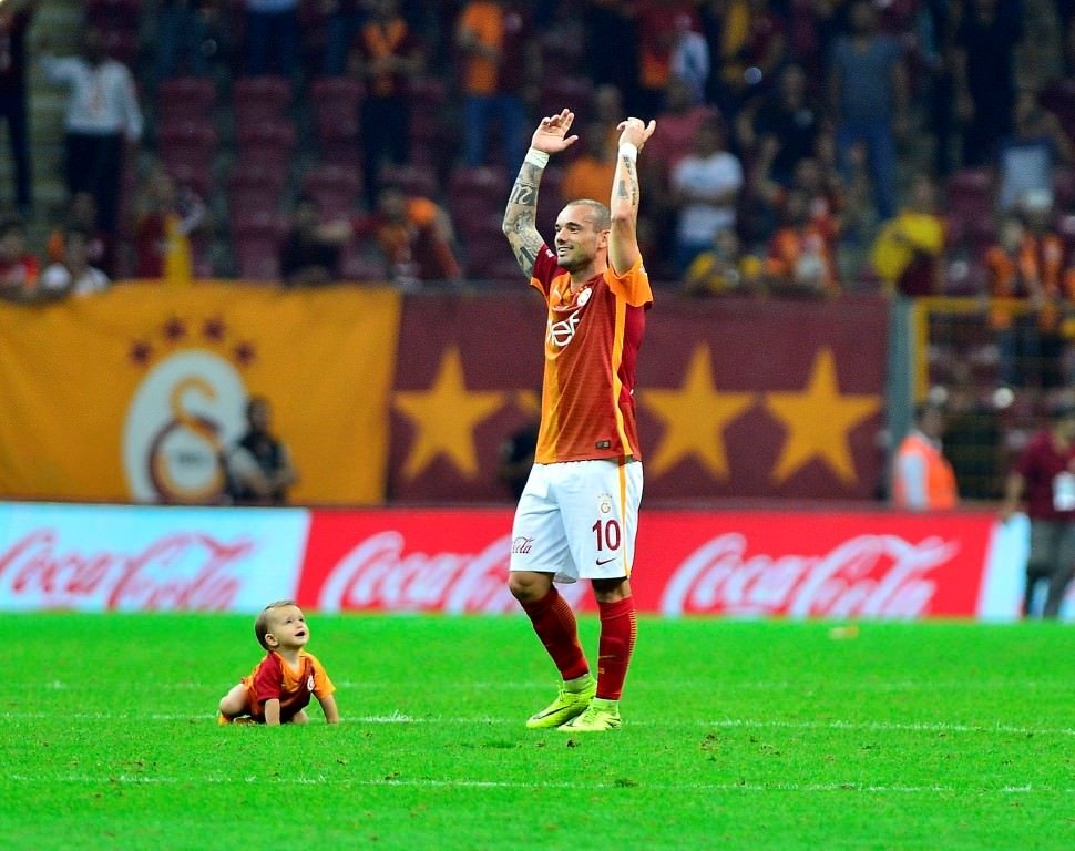 Galatasaray, Wesley Sneijder’i satıyor