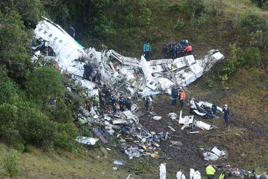 Chapecoense takımının düşen uçağından ilk görüntüler