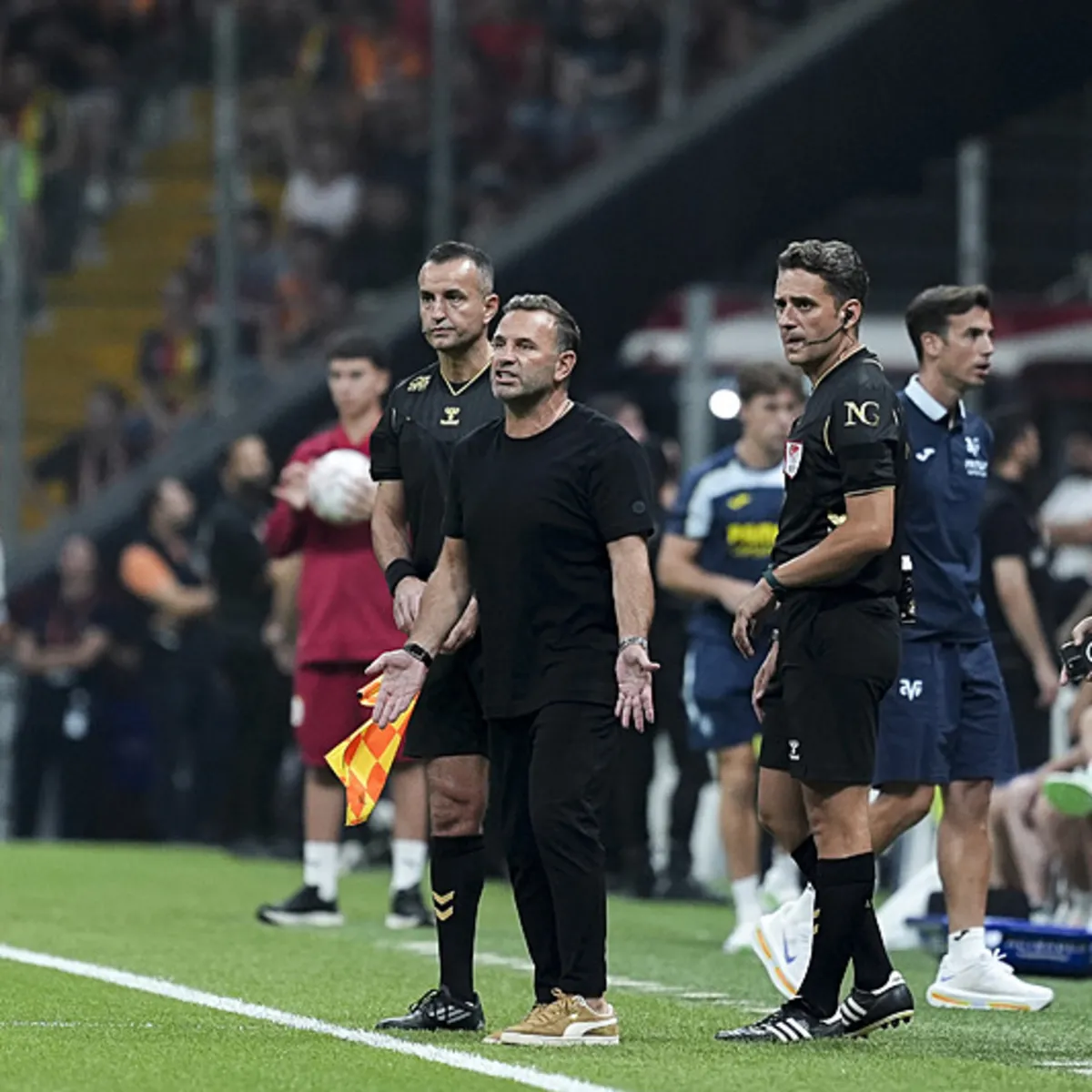 Galatasaray'da Şok: Okan Buruk Tribüne Gönderildi