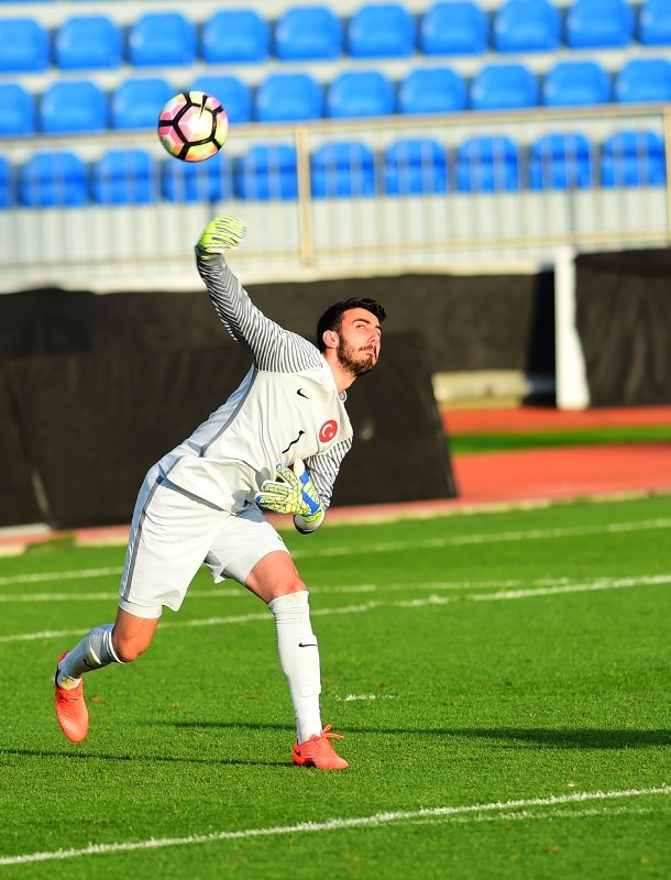 Liverpool Muhammed Şengezer’in peşinde!