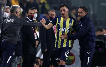 FENERBAHÇE HABERLERİ - Mesut Özil Çaykur Rizespor maçında paslarıyla göz doldurdu!