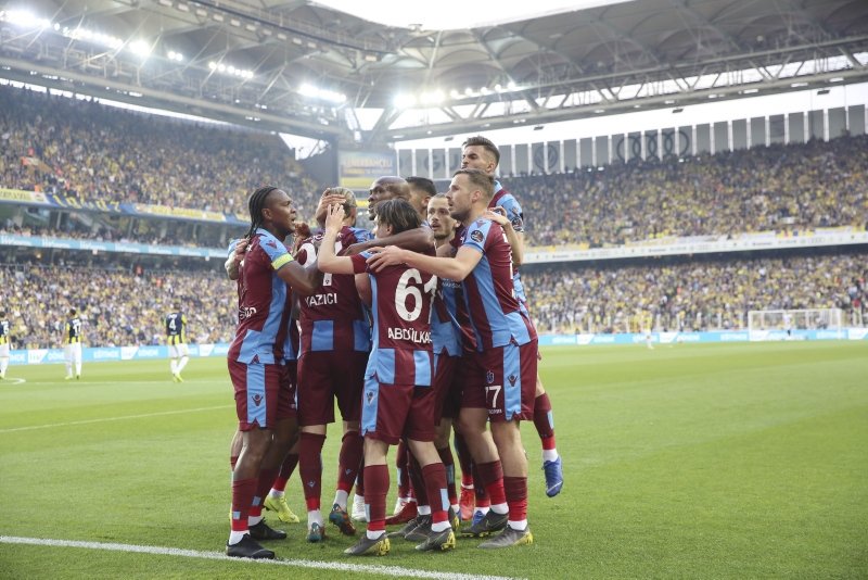 Abdülkadir Ömür ve Yusuf Yazıcı Fenerbahçe ile dalga geçti!
