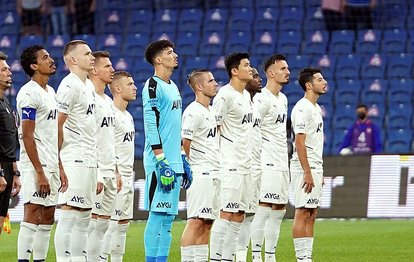 FENERBAHÇE HABERLERİ: Oyunculara sert uyarı! Vazgeçen gitsin
