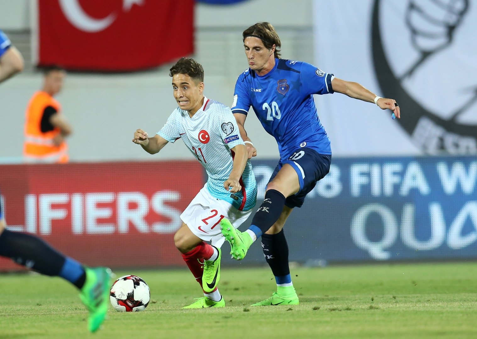 Fenerbahçe’den Emre Mor’a teklif