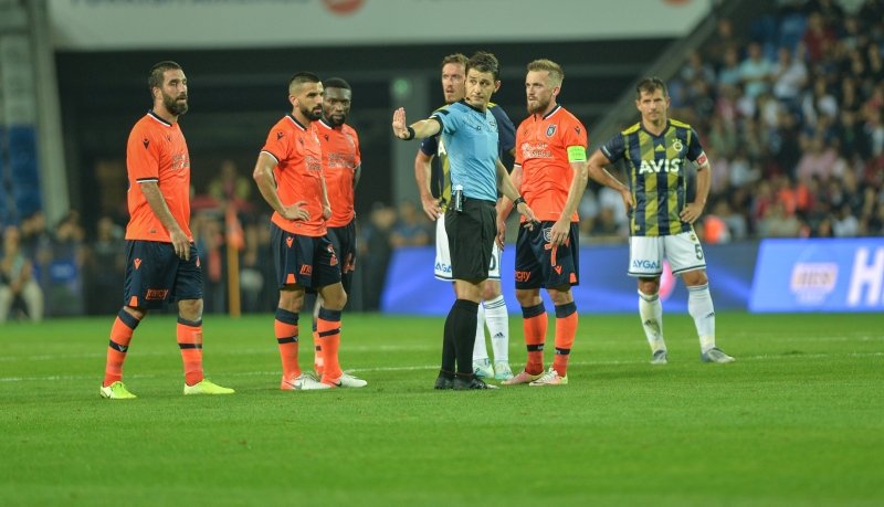 Spor yazarları Başakşehir - Fenerbahçe maçını yazdı!