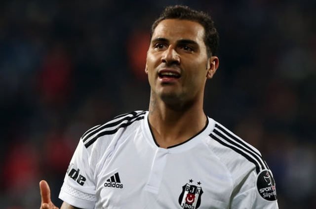 Şenol Güneş yıldız futbolcunun menajerini kovdu