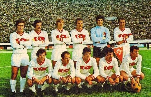 Türk futbol tarihinden inanılmaz kareler