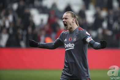TRANSFER HABERİ: Beşiktaş’ta Domagoj Vida gidiyor Romain Saiss geliyor!