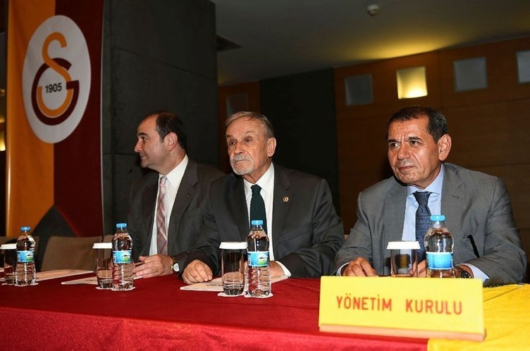 Galatasaray yönetiminden flaş karar