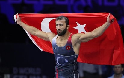Milli güreşçi Burhan Akbudak Dünya Şampiyonası’nda altın madalyanın sahibi oldu!
