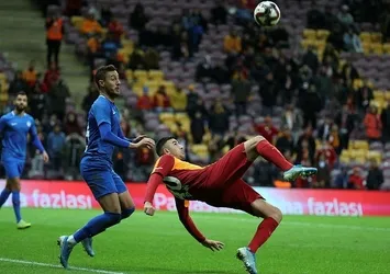 Tek teselli: Emin Bayram