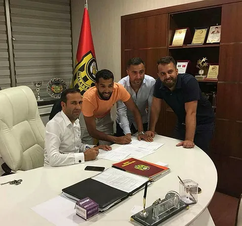 Yeni Malatyaspor'da 4 imza - 1