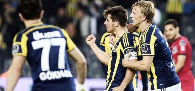Emre Belözoğlu'ndan Kuyt'a mesaj