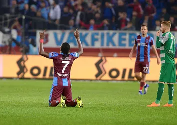 Trabzonspor'da Rodallega geçen sezonu aştı