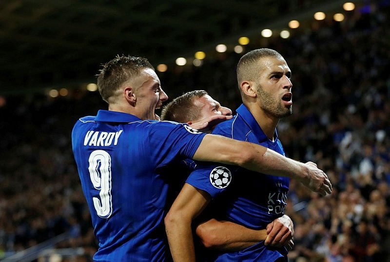 Islam Slimani’ye Van Persie engeli!