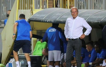Altay - Göztepe maçı sonrası Mustafa Denizli: Rekabet benim için hep sahada oldu