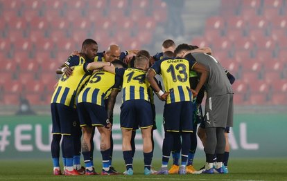 Kanarya Süper Lig’e döndü! İşte Kasımpaşa - Fenerbahçe maçı muhtemel 11’leri...