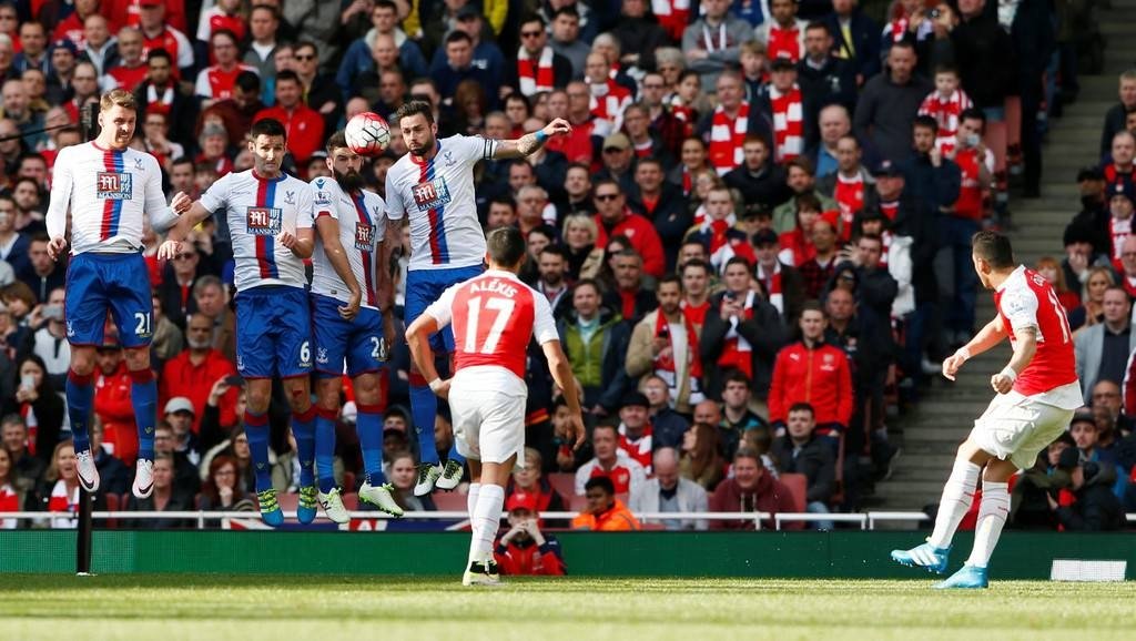 Arsenal’da yılın futbolcusu Mesut Özil