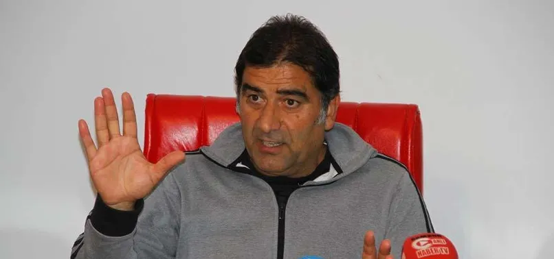 Ünal Karaman istifa etti