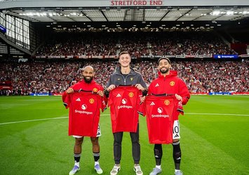 M.United'ın 225 milyon Euro'luk hücum hattı
