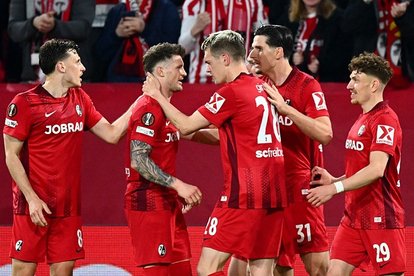 Freiburg adını finale yazdırdı!