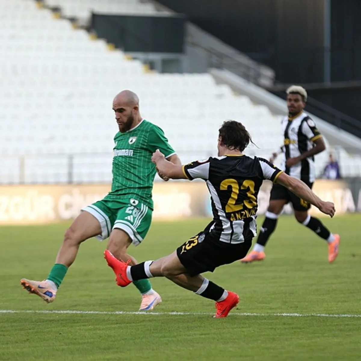 Muğlaspor, Manisa FK'yı 7 gollü maçta deplasmanda mağlup etti