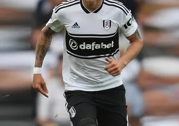Aslan'dan ters köşe! Fulham ve Seri derken...