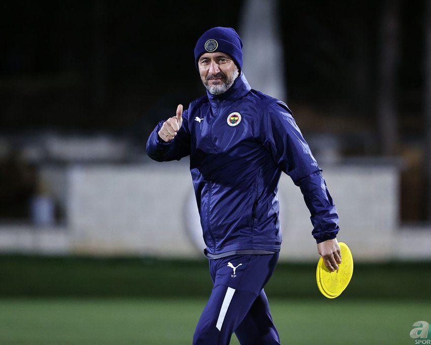 Henüz ligde bir maçta 3 gol atamayan Fenerbahçe'de teknik direktör Pereira uyum sürecinin önemli ölçüde atlatıldığını ve sakatlar dönünce takımın gol bulma konusunda daha etkili olacağını düşünüyor.