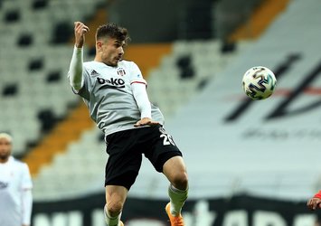Dorukhan Toköz'den sosyal medyada kafa karıştıran hareket!