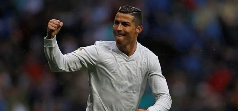 Cristiano Ronaldo atıyor Real Madrid kazanıyor
