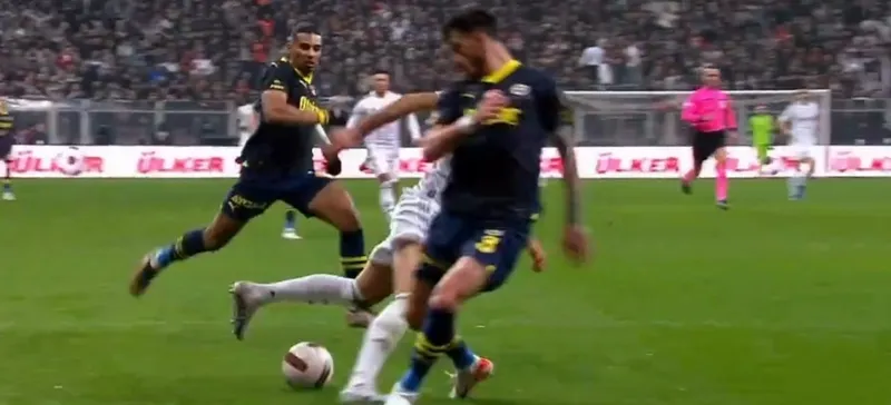 Beşiktaş penaltı kazandı! İşte o pozisyon - 1