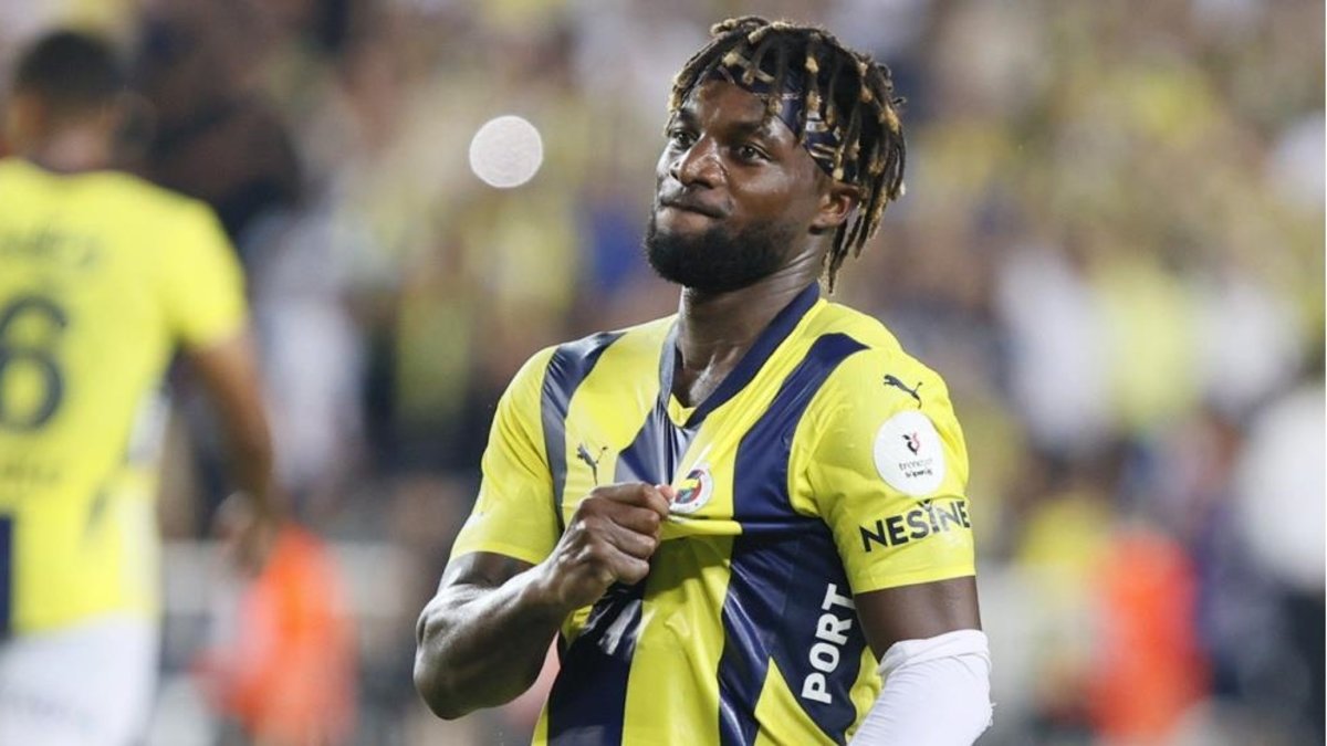 Maximin'le yollar ayrılıyor mu? Mourinho kararını yönetime iletti Maximin'le yollar ayrılıyor mu? Mourinho kararını yönetime iletti